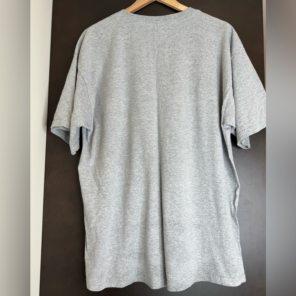 GILDAN Men’s Heather Gray T-Shirt - Picture 4 of 5